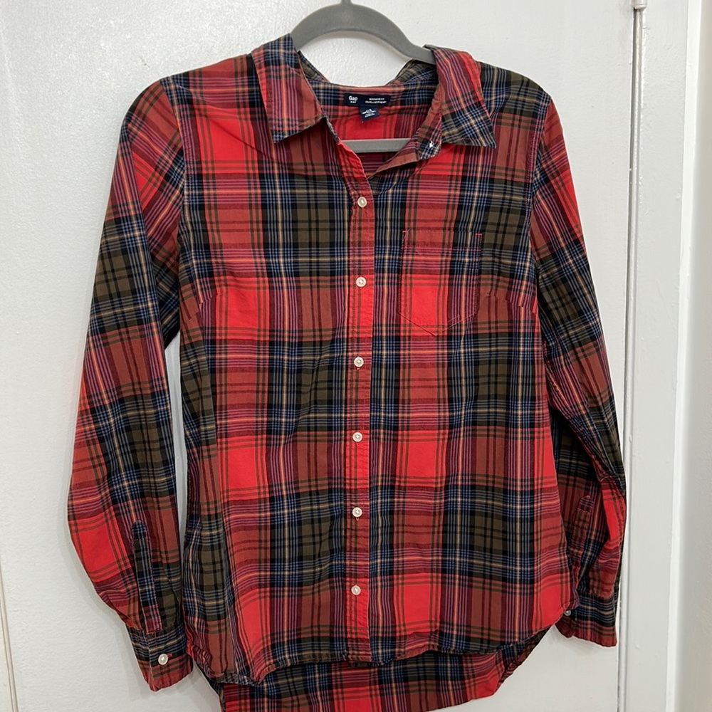 Gap Boyfriend Fit Red Plaid Button Down